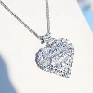 Elegant Silver Heart Pendant Necklace